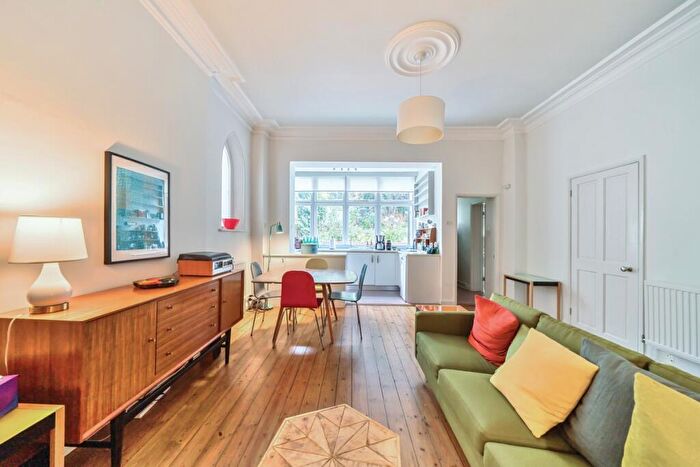 1 Bedroom Flat To Rent In Cholmeley Park London, N6