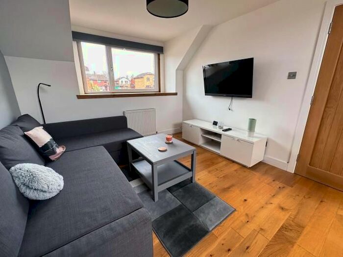 1 Bedroom Flat To Rent In Gilmerton Place, Edinburgh, EH17