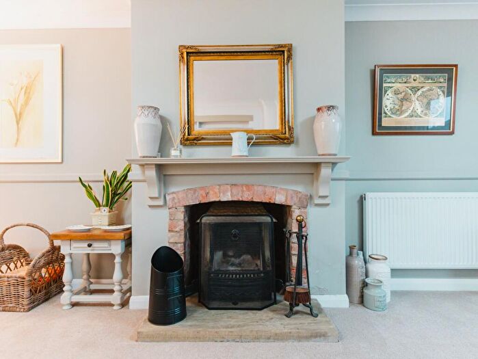 4 Bedroom Detached House For Sale In Main Street, Thurnby, LE7