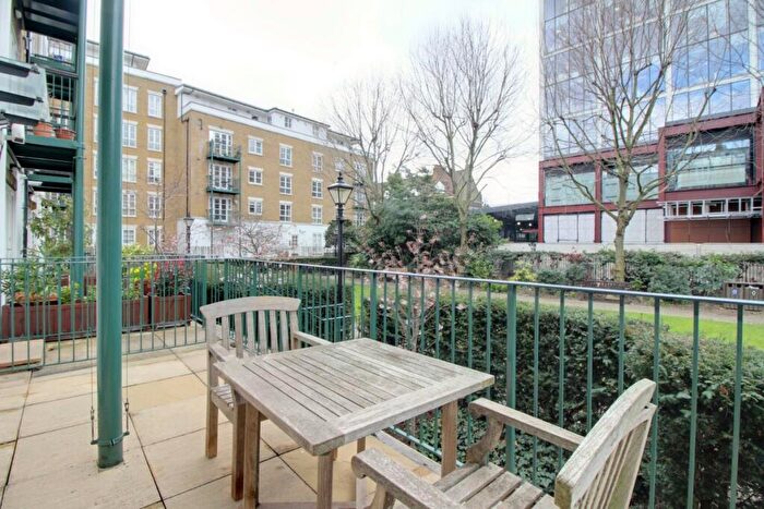 2 Bedroom Apartment To Rent In Folgate Street, E1