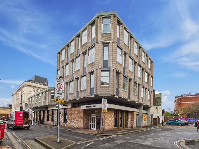 9 Bedroom Flat For Sale In Musgrave Row, Exeter, EX4