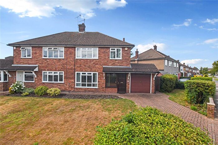 3 Bedroom Semi-Detached House For Sale In Hurstwood Avenue, Bexley, Kent, DA5