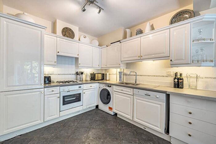 2 Bedroom Flat For Sale In Folgate Street, Spitalfields, London, E1