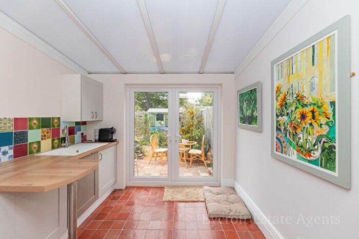 6 Bedroom Terraced House For Sale In Clarence Road, NR31
