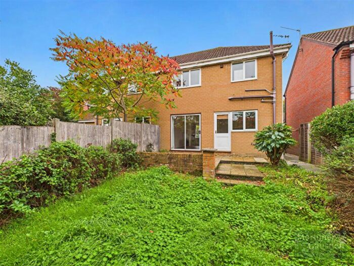3 Bedroom Semi Detached House For Sale In Jermyn Avenue, Bury St. Edmunds, IP32