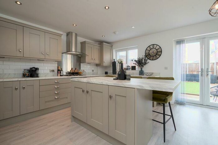 3 Bedroom Semi-Detached House To Rent In Perseverance Close, Westhoughton, Bolton, ** Available End Of January**, BL5