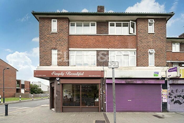 4 Bedroom Apartment For Sale In Queensbury Station Parade, Edgware, HA8
