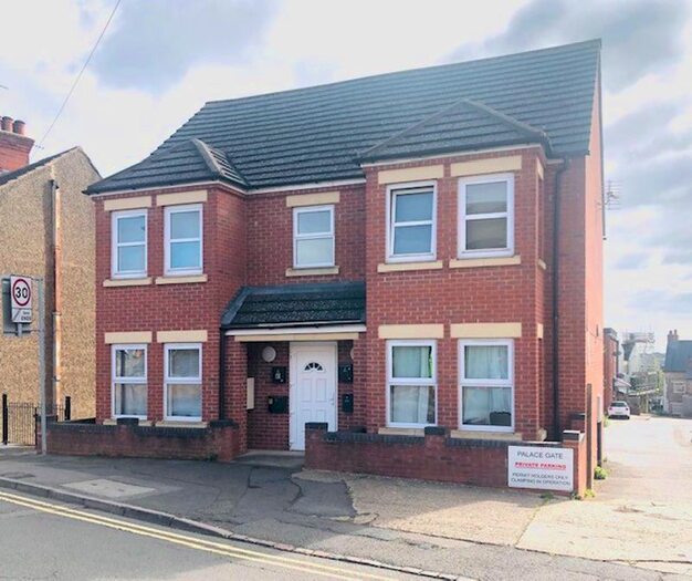 1 Bedroom Flat To Rent In Palace Gate, Irthlingborough, Wellingborough NN9