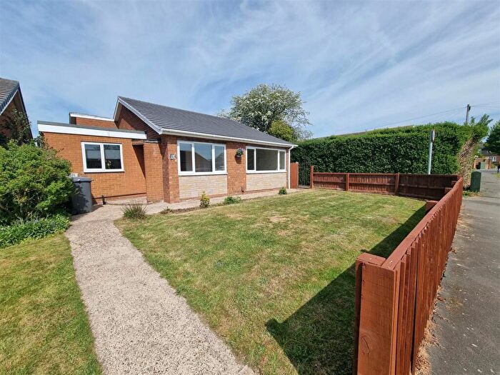3 Bedroom Bungalow To Rent In Hollywell Road, Lincoln, LN5