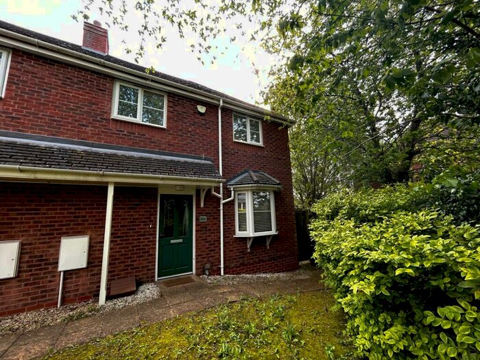 2 Bedroom House To Rent In Falcon Lodge Crescent, Sutton Coldfield, B75