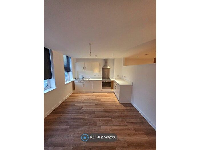 1 Bedroom Flat To Rent In Mill Reef House, Newbury, RG14