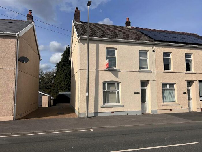 3 Bedroom Semi-Detached House For Sale In Penygroes Road, Blaenau, Ammanford, SA18