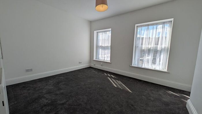2 Bedroom End Terrace House To Rent In East Street, Dover, Kent, CT17