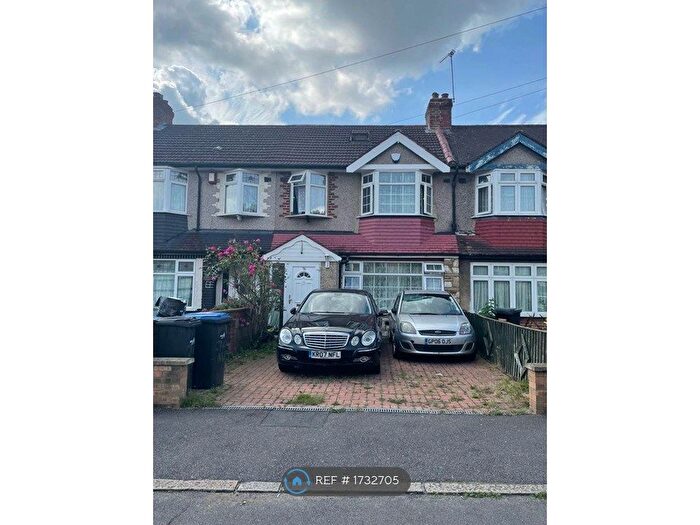 4 Bedroom Terraced House To Rent In Richmond Crescent, London, N9