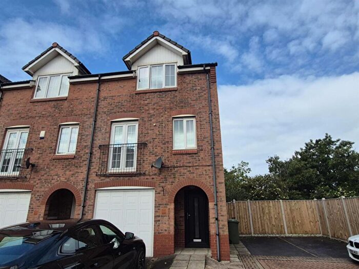 3 Bedroom Town House To Rent In Patterson Hill Close, Workington, CA14