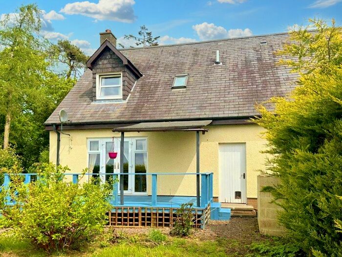 3 Bedroom Semi-Detached House For Sale In Sinclairshill, Duns, TD11