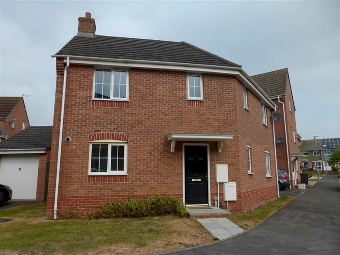 3 Bedroom Property To Rent In Elver Close, Swindon SN3