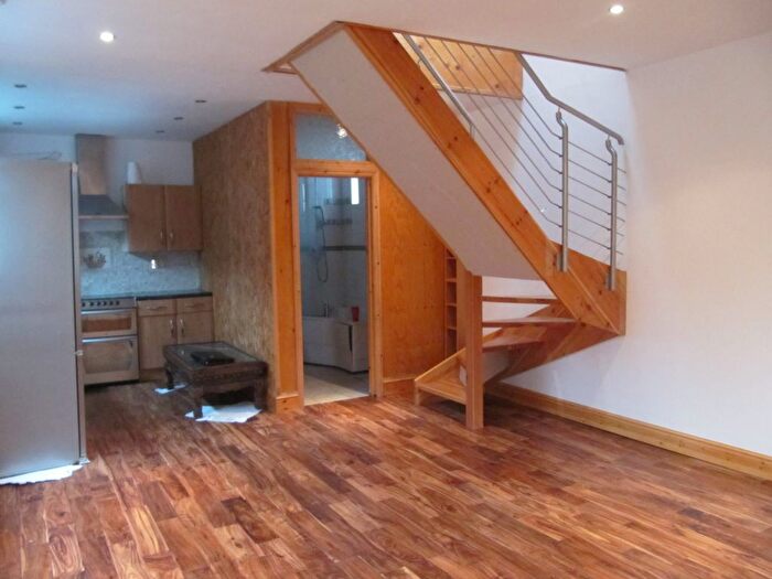 2 Bedroom Terraced House To Rent In Lansdowne Road, Seven Kings, IG3