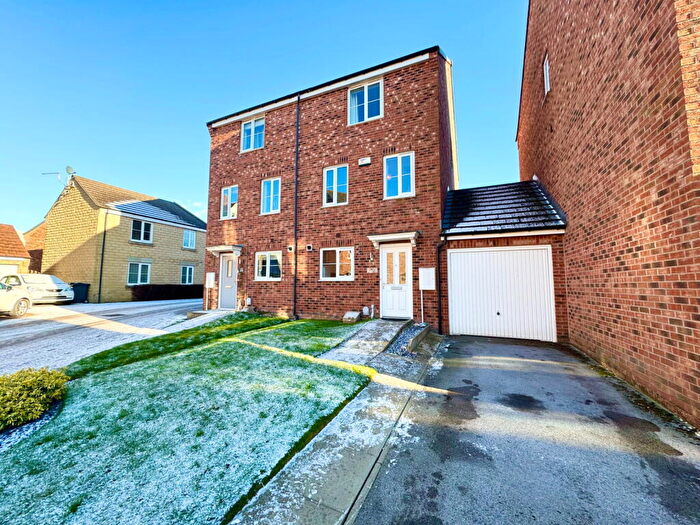 4 Bedroom Semi Detached House For Sale In Wheatcroft Gardens, Penistone, Sheffield, S36