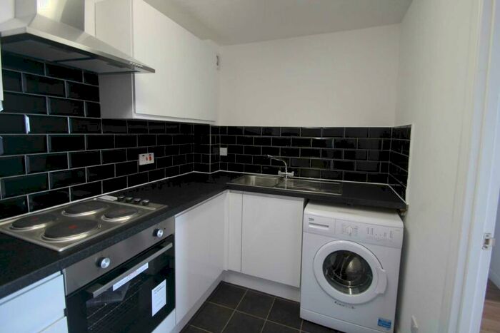 2 Bedroom Flat To Rent In Bedroom Flat- Tippett Rise, Reading, RG2