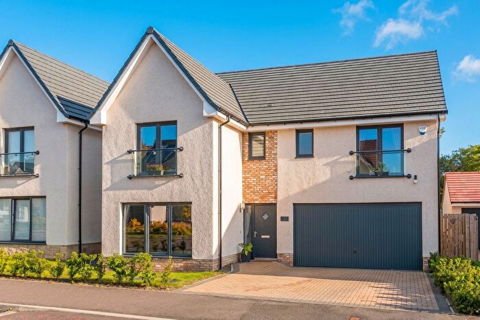 5 Bedroom Detached House For Sale In Pikemen Crescent, Dunbar, EH42