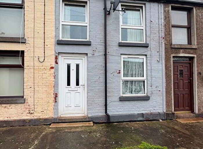 3 Bedroom Mid TownHouse For Sale In Harbour Road, Kilkeel, BT34