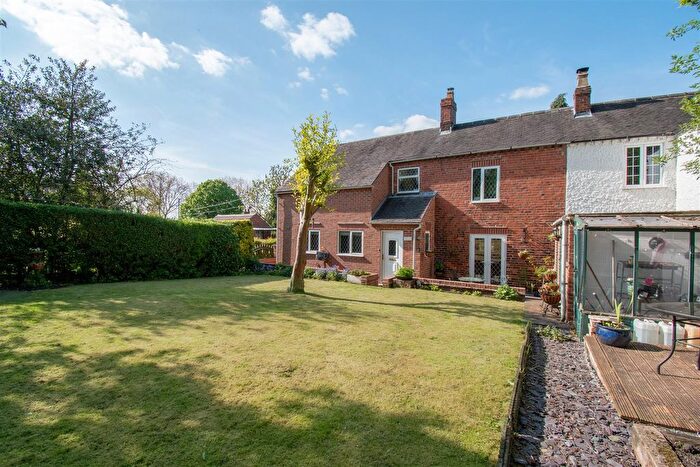 3 Bedroom Semi-Detached House For Sale In The College, Denby, Ripley, DE5