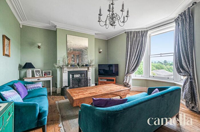 4 Bedroom End Of Terrace House For Sale In London Road West, Bath, BA1