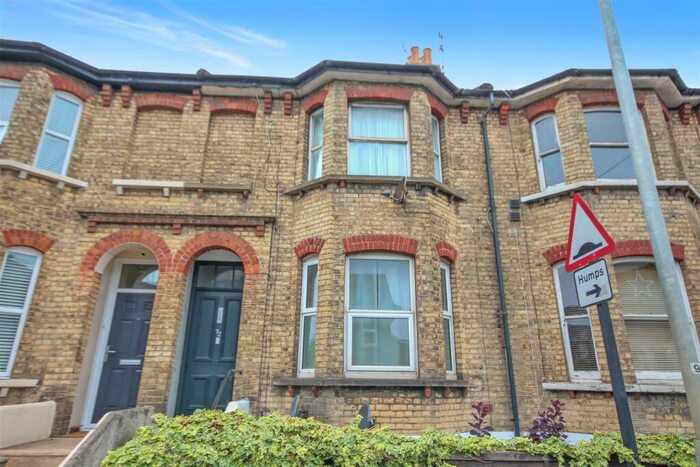 1 Bedroom Flat To Rent In Trafalgar Road, Portslade, Brighton, BN41