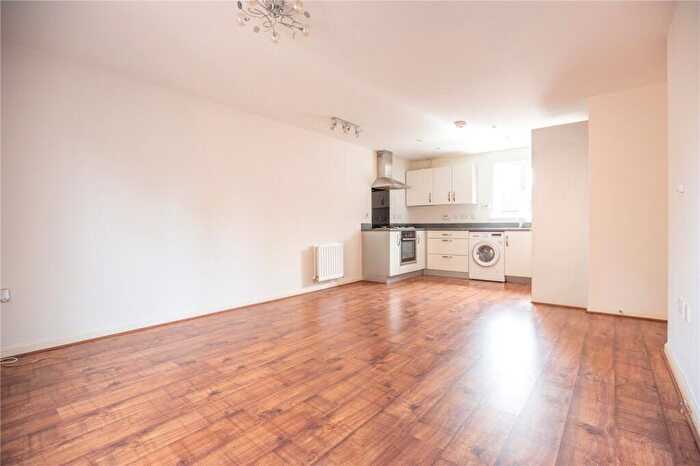 2 Bedroom Apartment For Sale In Sevastopol Road, Bristol, BS7