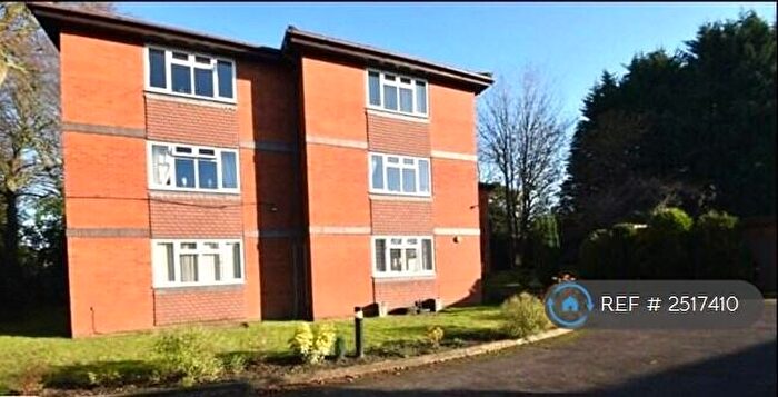 2 Bedroom Flat To Rent In Woodbourne Court, Sale, M33