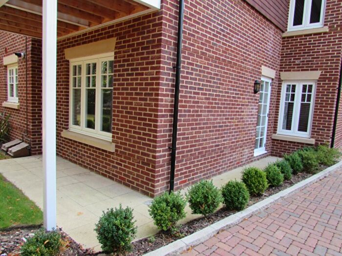 2 Bedroom Flat To Rent In Glenferness Avenue, Bournemouth, Dorset, BH4