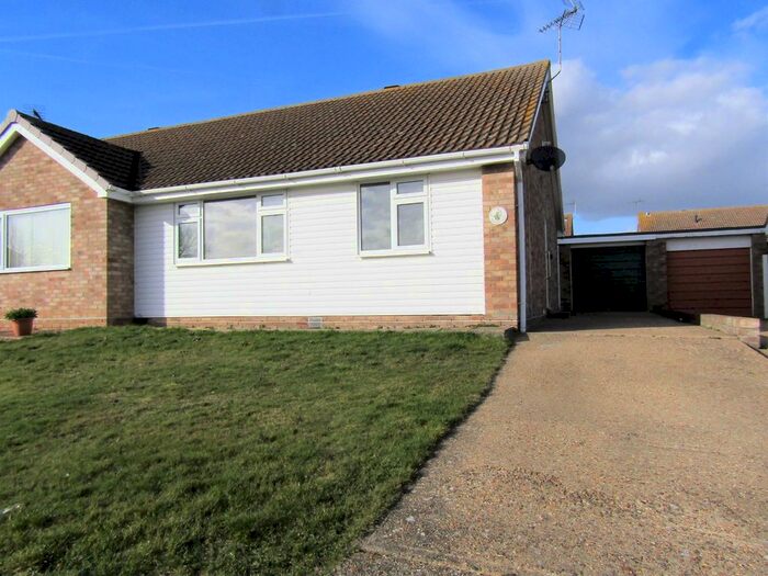 2 Bedroom Semi-Detached Bungalow To Rent In Woodfield Close, Walton On The Naze, CO14