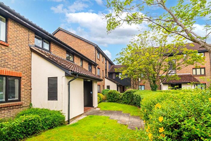 1 Bedroom Flat For Sale In Horley, RH6
