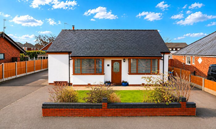 4 Bedroom Detached Bungalow For Sale In Granville Avenue, Hesketh Bank, PR4