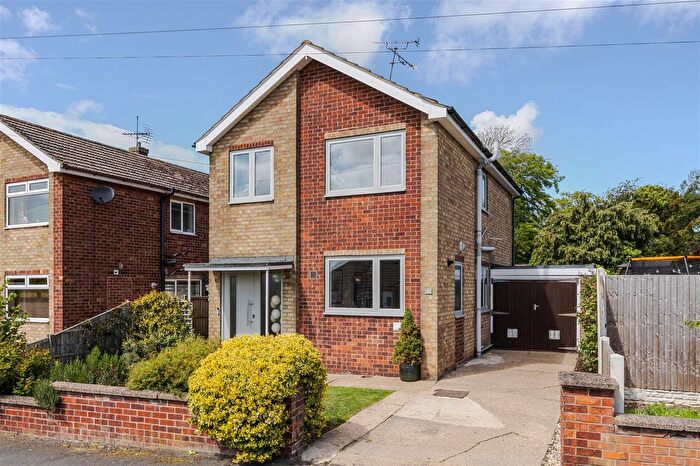 3 Bedroom Detached House For Sale In Eastfield Road, Messingham, DN17