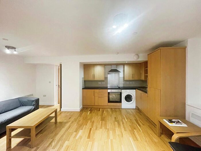 1 Bedroom Flat To Rent In Churchill Villas, Churhill Way, Cardiff, CF10