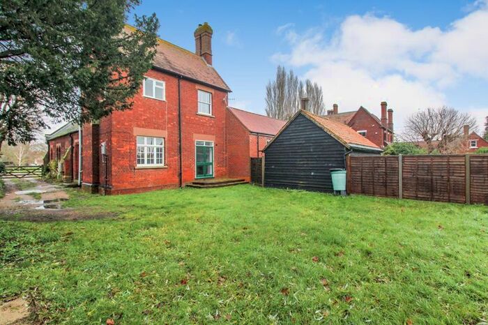 2 Bedroom Property To Rent In Southill Road, Cardington, MK44