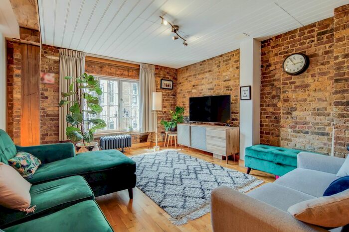 2 Bedroom Flat To Rent In Maltings Place, Tower Bridge Road, SE1