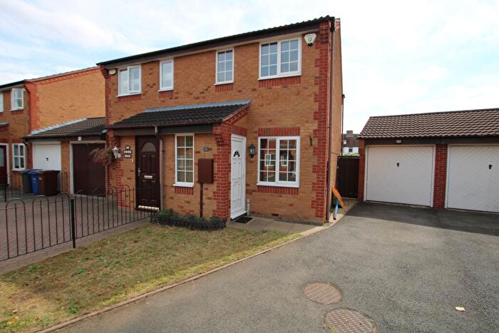 2 Bedroom Semi-Detached House To Rent In Trusley Close, Burton-On-Trent, DE14