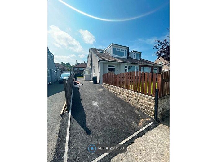 5 Bedroom Semi-Detached House To Rent In Welbeck Drive, Bradford, BD7