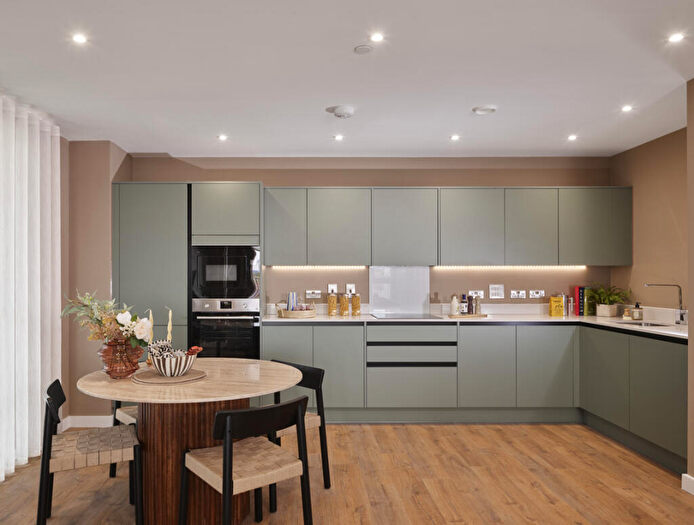 2 Bedroom Apartment For Sale In Fielders Quarter Fielders Crescent Barking London, IG11