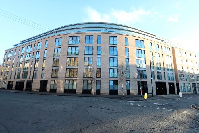 2 Bedroom Flat To Rent In Minerva Street, Glasgow, City Of Glasgow, G3