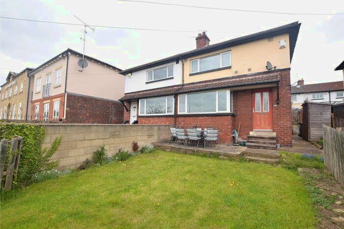 3 Bedroom Semi-Detached House To Rent In Kirkstall Road, Burley, Leeds, LS4