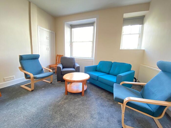 4 Bedroom Flat To Rent In Lauriston Street, Central, Edinburgh, EH3