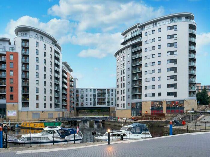 1 Bedroom Flat To Rent In Armouries Way, Leeds, West Yorkshire, Uk, LS10