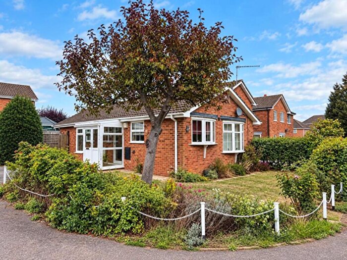 2 Bedroom Detached Bungalow For Sale In The Knoll, Brixworth, Northamptonshire, NN6
