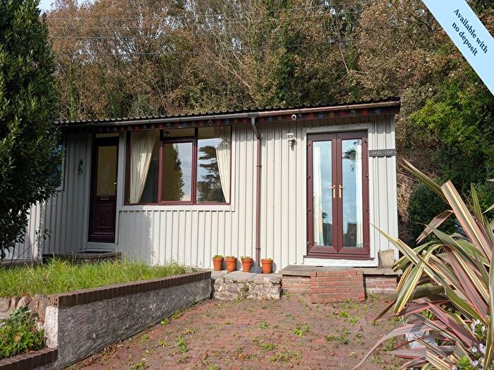 2 Bedroom Detached Bungalow To Rent In Frogs Leap, Horton, SA3