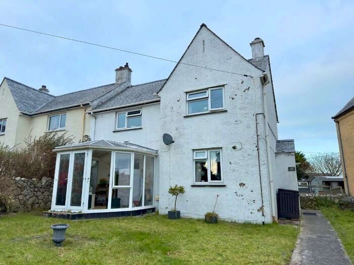 Houses for sale & to rent in PL33 9AJ, High Street, St Teath And St