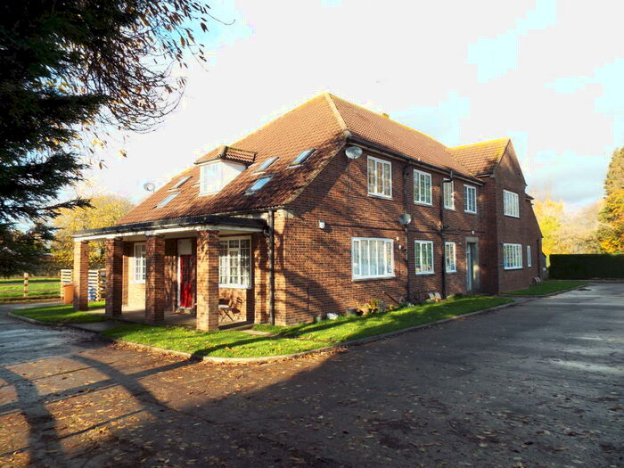 1 Bedroom Apartment To Rent In Spinney Lodge, Fauld, Tutbury., DE13